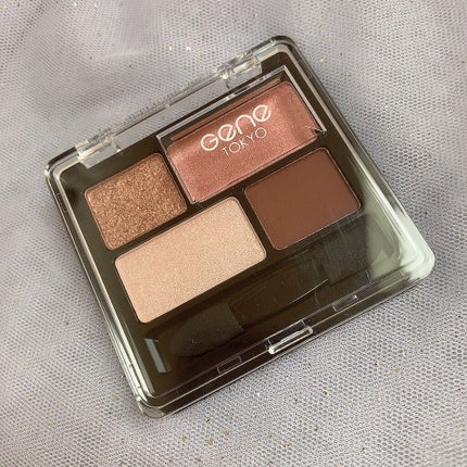GENE TOKYO リラクシーアイシャドウ/DAISO/アイシャドウパレットを使ったクチコミ(4枚目)