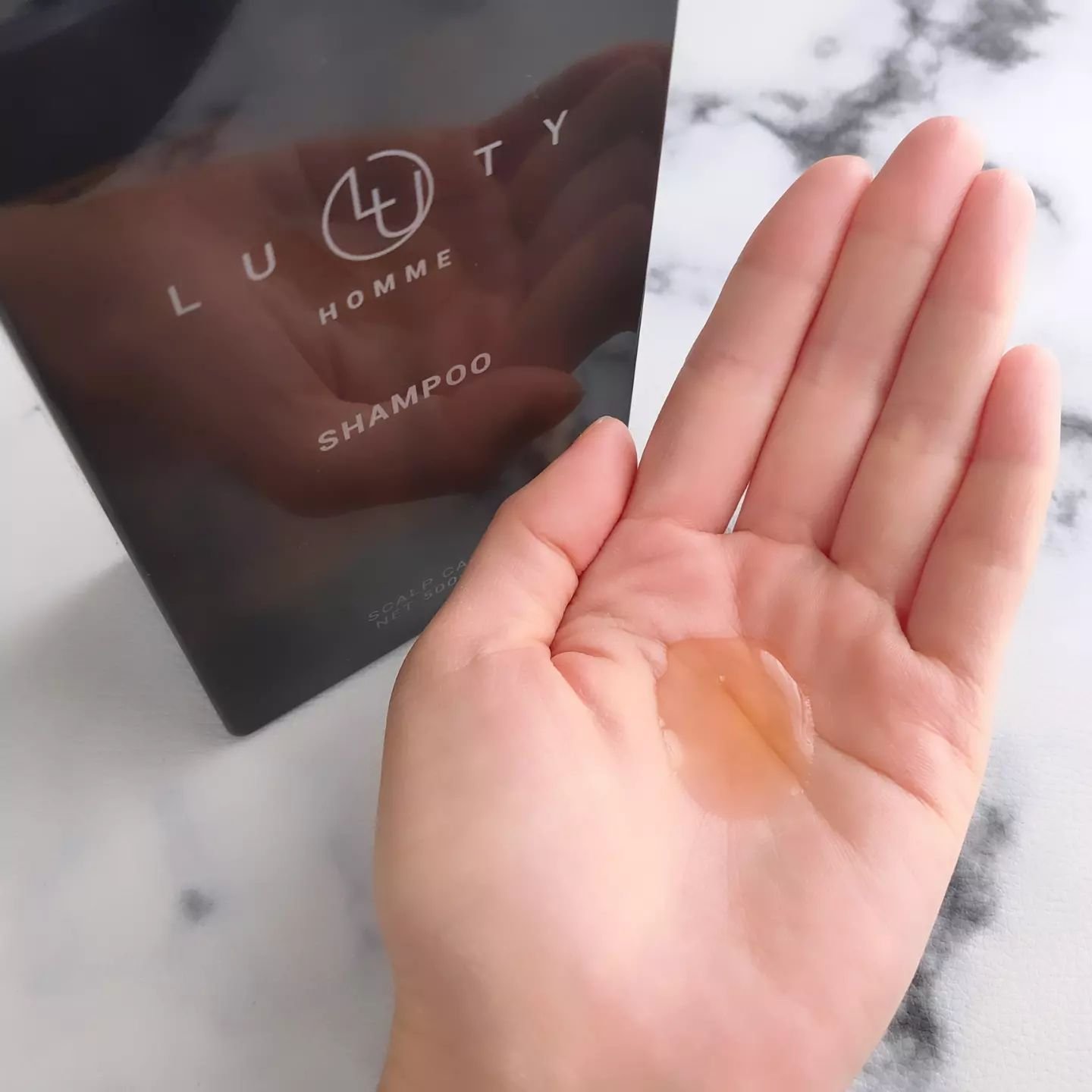 LUTY ルーティー オム シャンプー/トリートメントのクチコミ「＜LUTY HOMME ルーティー オム シャンプー＆トリートメント＞を愛用中♪

スカルプケ.....」（2枚目）