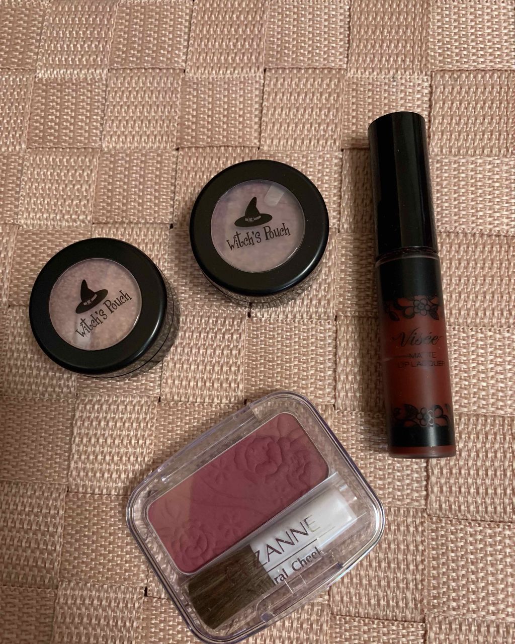 セルフィーフィックスピグメント/Witch's Pouch/単色アイシャドウを使ったクチコミ(1枚目)