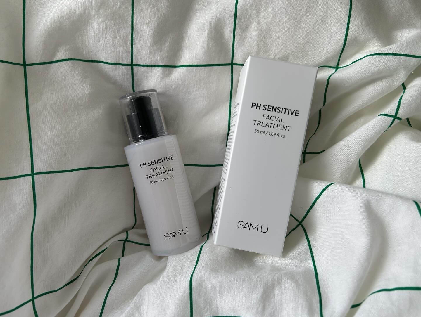 水分ロック🩵
仕上げ美容液♡


@sam_u_jp 様から

☑️PHセンシティブフェイシャルトリートメント

いただいたので、レビューです🩵

スキンケアの最後に使う仕上げ美容液♡
テクスチャはサラサラとしてて
肌馴染みも良く、使い