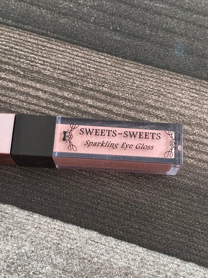スパークリングアイグロス/スウィーツ スウィーツ/リキッドアイシャドウを使ったクチコミ(2枚目)