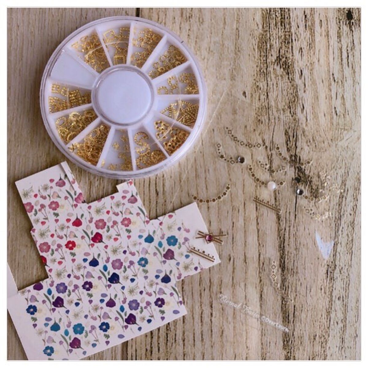 カラフルネイルズ/キャンメイク/マニキュアを使ったクチコミ(5枚目)