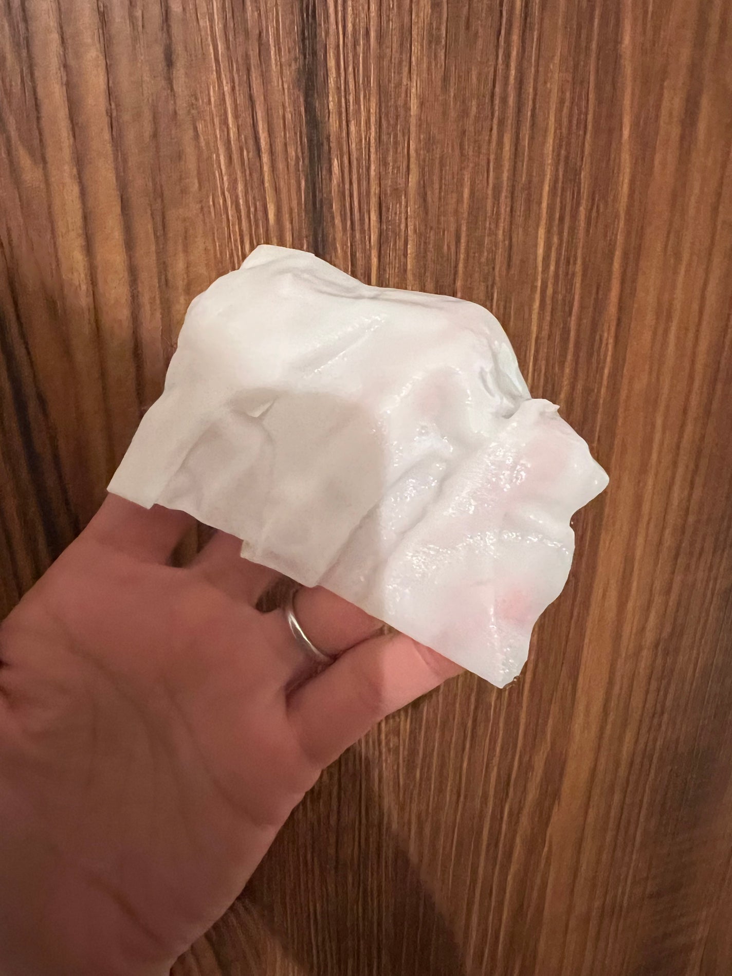 9番 NMNバイオリフトラッピングマスク/numbuzin/シートマスク・パックを使ったクチコミ(4枚目)