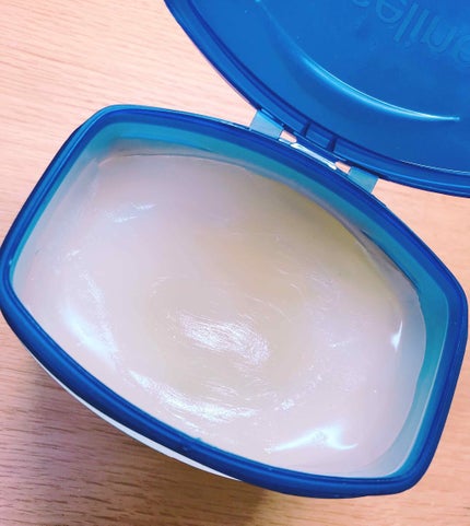 オリジナル ピュアスキンジェリー/ヴァセリン/ボディクリームを使ったクチコミ(4枚目)