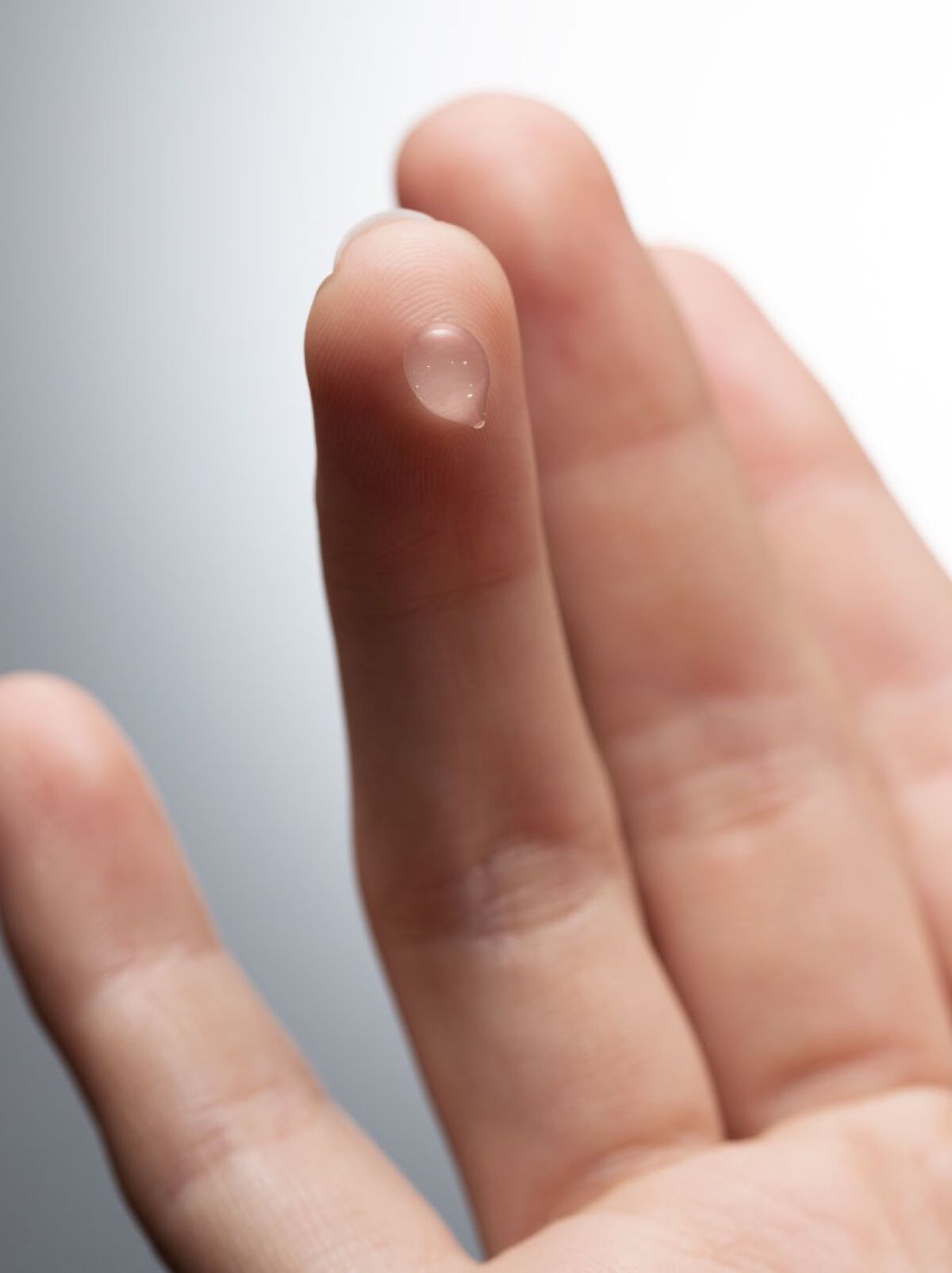 まつげ美容液(まつげ・目もと美容液)/UZU BY FLOWFUSHI/まつげ美容液を使ったクチコミ(5枚目)