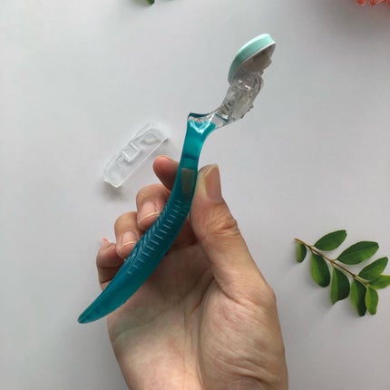 ハイドロシルク 敏感肌用 ホルダー (刃付き+替刃1コ)/ハイドロシルク/シェーバーを使ったクチコミ(4枚目)