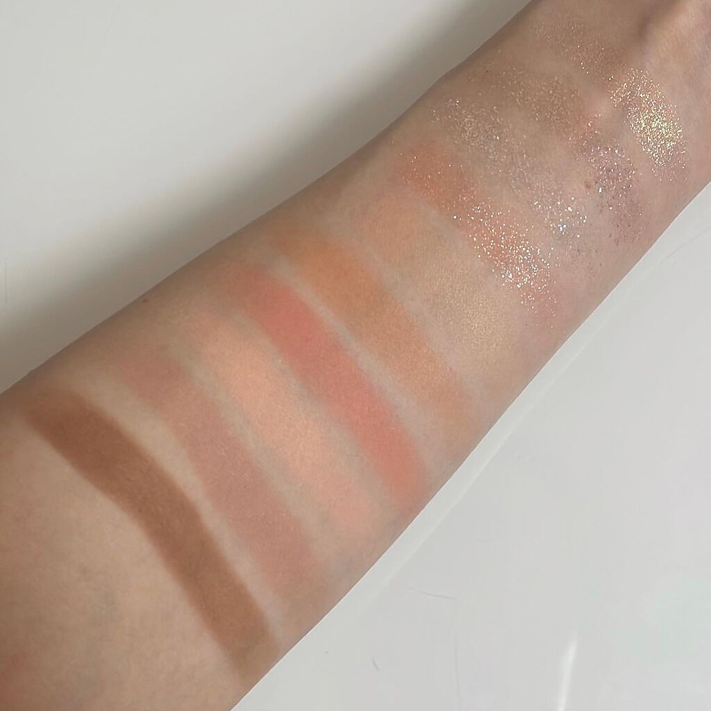 momo on LIPS 「 ▷リズダグロッシーフィットハイライター シャンパンピンク ..」(6枚目)