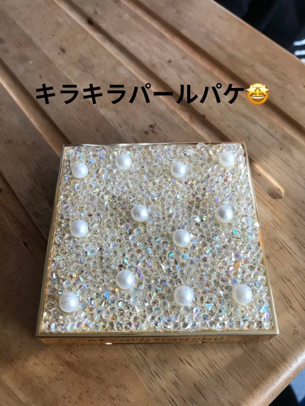 Diamonds & Pearls Eyeshadow Palette/REVOLUTION PRO/アイシャドウパレットを使ったクチコミ(2枚目)