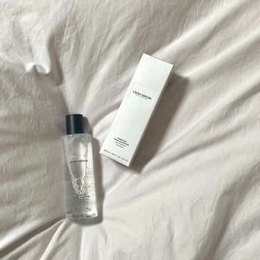 ♯ LAURA MERCIER PURIFYING MICELLAR WATER

朝洗顔の代わりに使用中 ·͜· 
今まで朝洗顔派だったので、洗わないで毛穴詰まったりしないかなぁꕀってちょっと不安な気