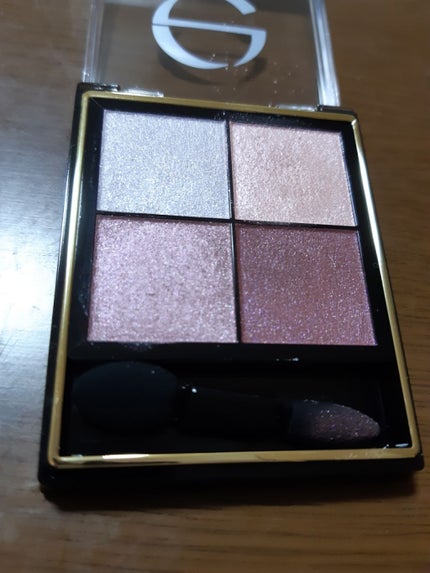 リアルクローズシャドウ/excel/アイシャドウパレットを使ったクチコミ(2枚目)