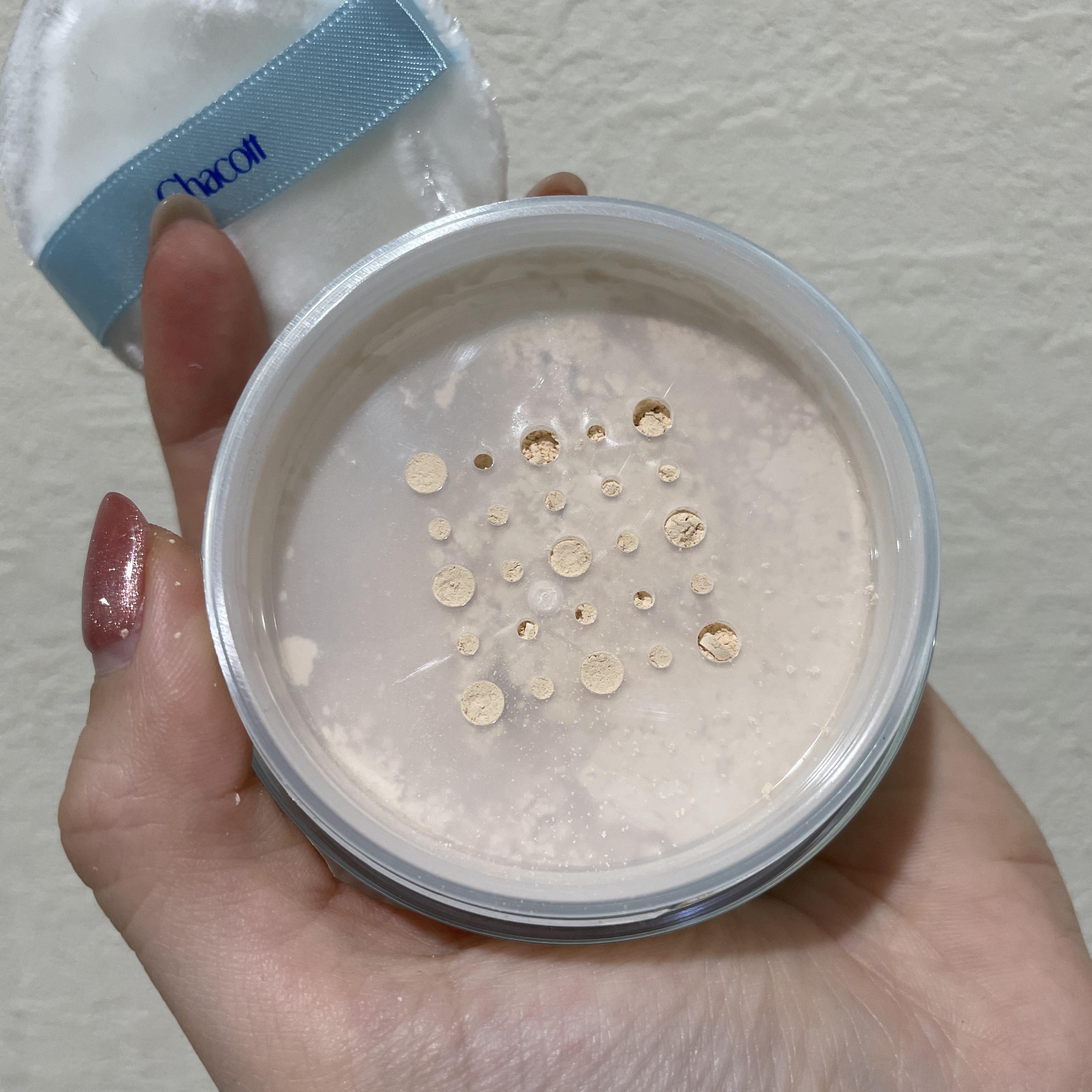 フィニッシングUVパウダー クール 775 ブライトニングナチュラル(2024年発売)/チャコット・コスメティクス/ルースパウダーを使ったクチコミ（3枚目）