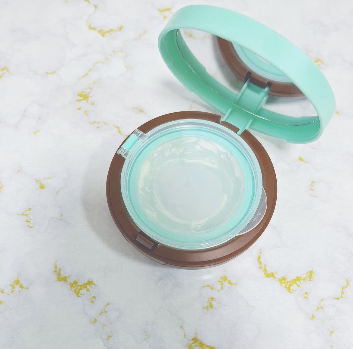 ジューシーパン スキンケアプライマー/A’pieu/化粧下地を使ったクチコミ（2枚目）