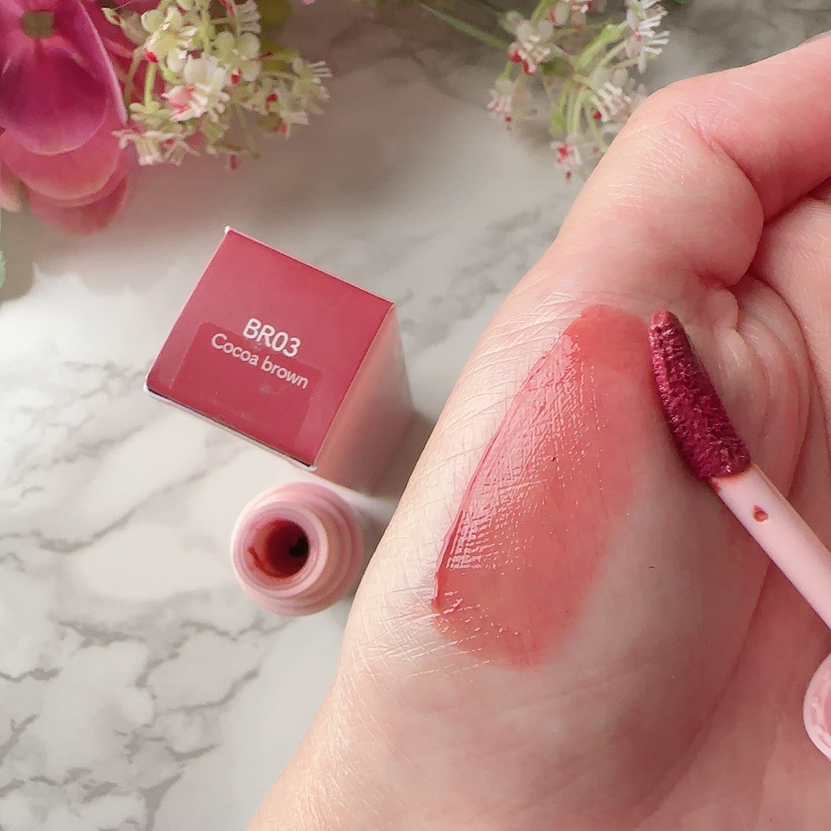 アンドバイロムアンド　グラッシーボムティント/&nd by rom&nd/リップティントを使ったクチコミ（3枚目）