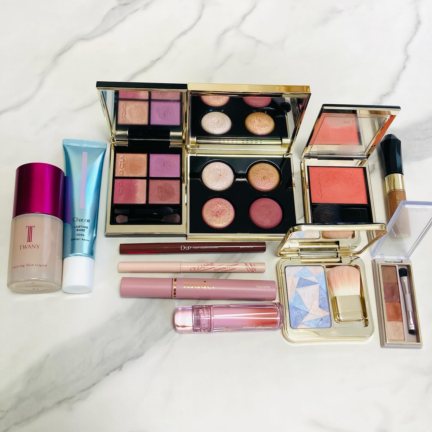 リュクス アイシャドウ クォード グロウ ウィズ ラブ コレクション/BOBBI BROWN/アイシャドウパレットを使ったクチコミ（3枚目）