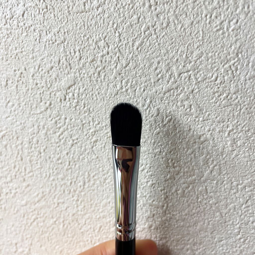 アイブラシ WR/b idol/メイクブラシを使ったクチコミ（2枚目）