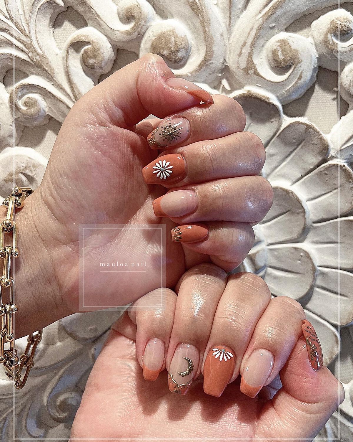 mauloa_nail on LIPS 「・過去デザインの色違い🧡いつもありがとう🥰✨・ネイルやり方動画..」(1枚目)