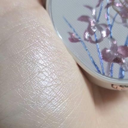 清波醉漣ハイライト(刺繍限定)/花西子/パウダーハイライトを使ったクチコミ(3枚目)