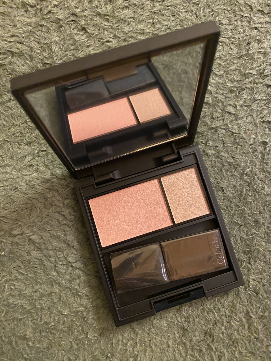 セルヴォーク カムフィー ブラッシュ/Celvoke/パウダーチークを使ったクチコミ（1枚目）