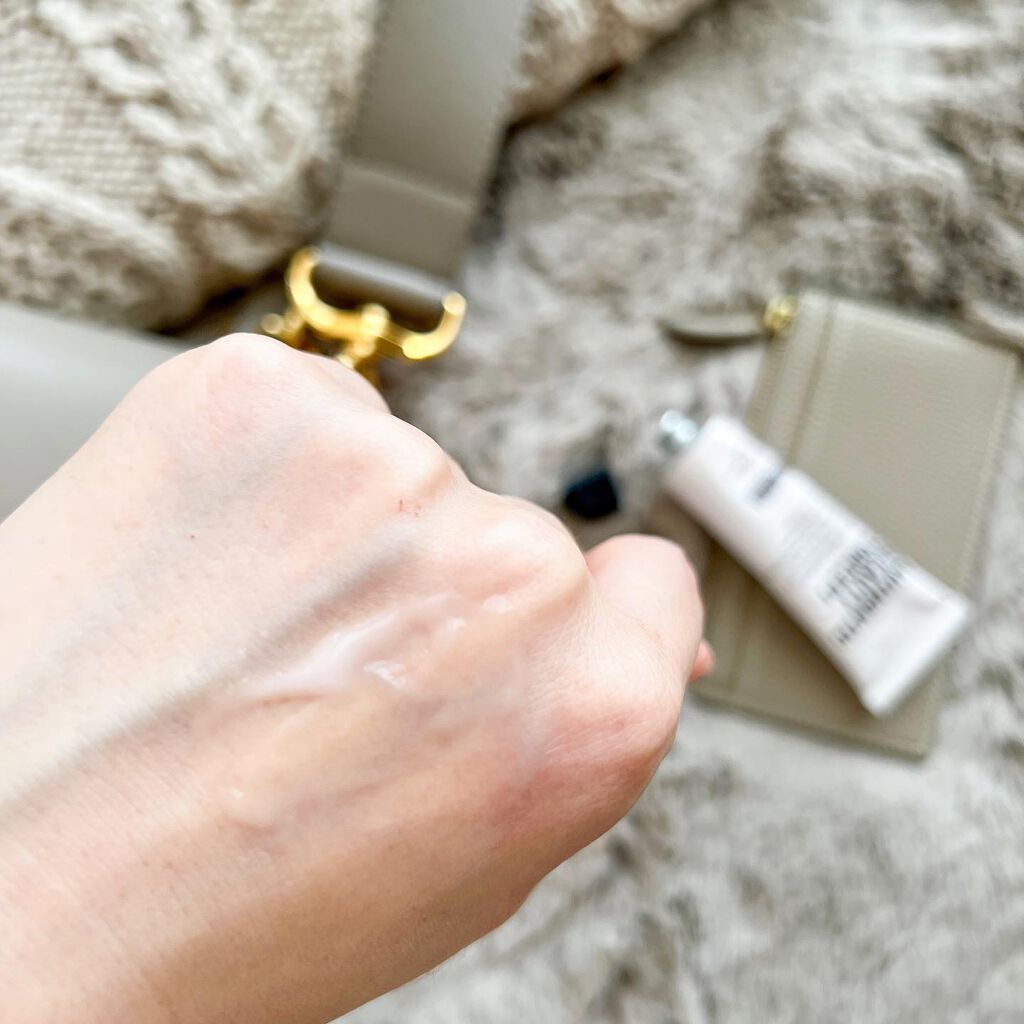 ハンド&ヘア ライトセラム/AUTHENTIC BEAUTY CONCEPT/ハンドクリームを使ったクチコミ(4枚目)