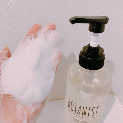 ボタニカルボディーソープ(モイスト)/BOTANIST/ボディソープを使ったクチコミ(3枚目)