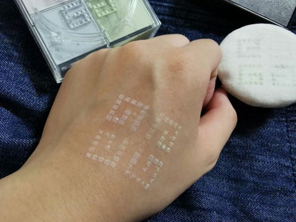 プリズム・リーブル/GIVENCHY/ルースパウダーを使ったクチコミ(3枚目)