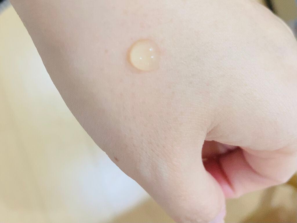 あらふぉ。 on LIPS 「1本2役!!ズボラな私には有難すぎる目元美容液です(*´ω`*..」(2枚目)