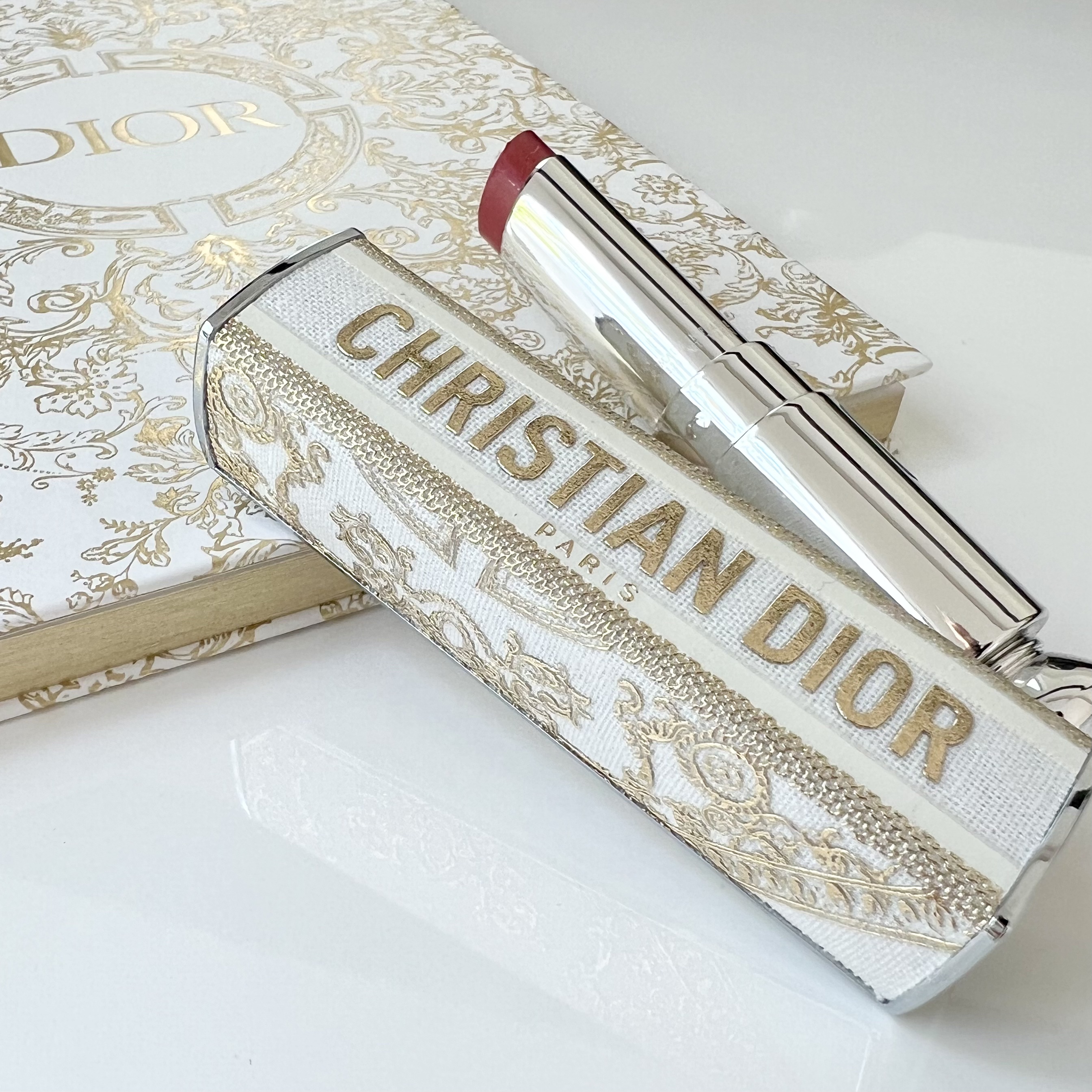 Dior 【旧】ディオールアディクトリップスティック(ケース)のクチコミ「発売前から話題沸騰だったリップケース♡
BAさんに聞いたところ、今年のコフレで１番人気らしいで.....」（1枚目）