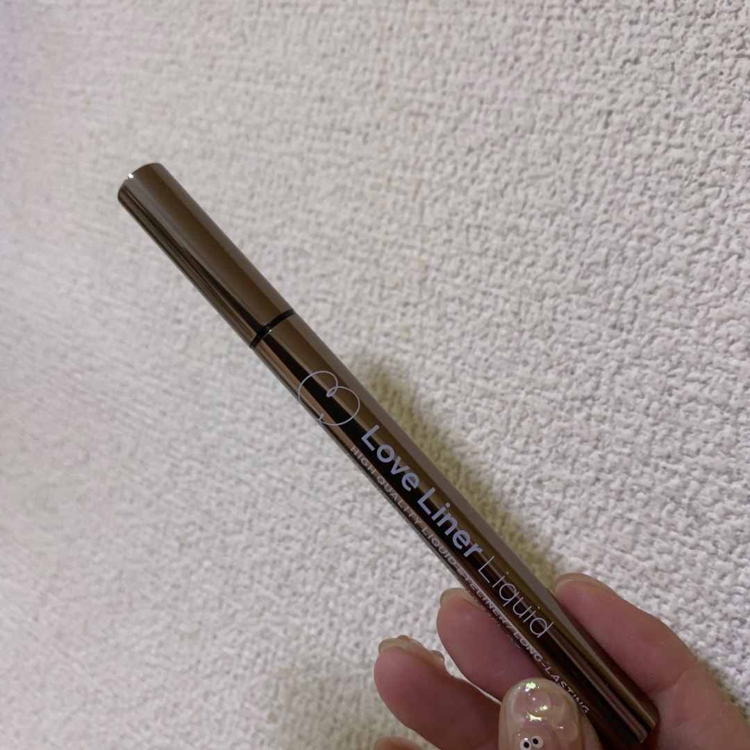 リキッドアイライナーR4 ブラック/ラブ・ライナー/リキッドアイライナーを使ったクチコミ（1枚目）