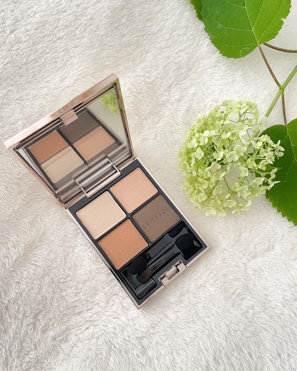 アイカラーレーション EX21 Serval Cat（限定発売）/LUNASOL/アイシャドウパレットを使ったクチコミ（2枚目）