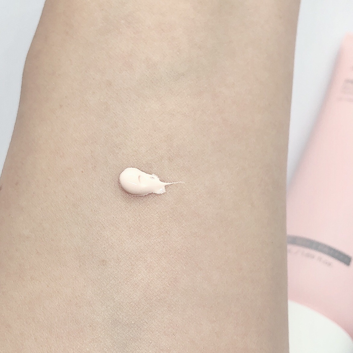 桃ナイアシン UVトーンアッププロテクション/Anua/化粧下地を使ったクチコミ（3枚目）