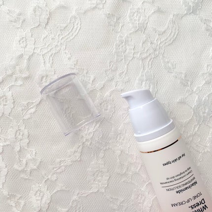 ホワイトニングドレストーンアップクリーム/COSNORI/化粧下地を使ったクチコミ(3枚目)