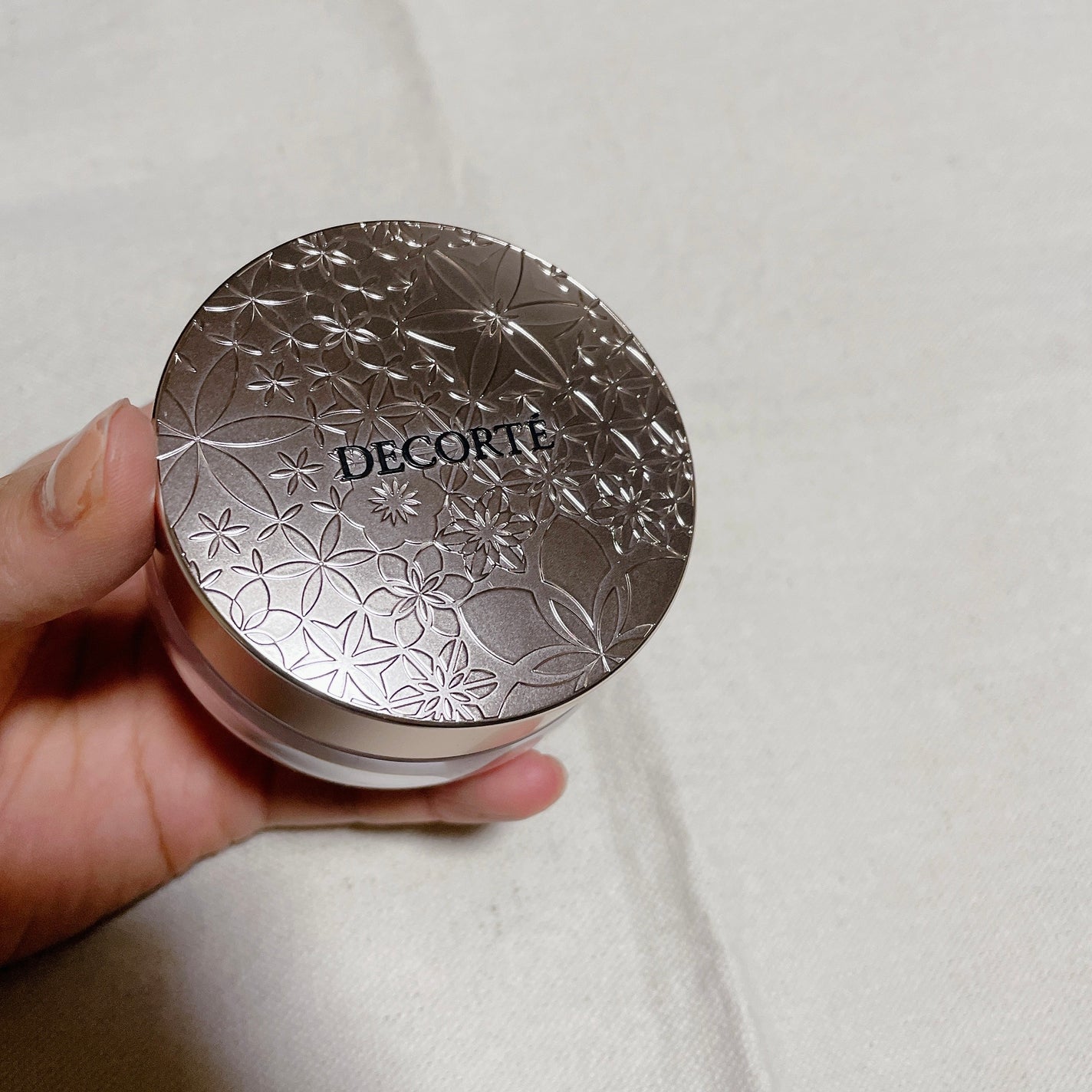 フェイスパウダー/DECORTÉ/ルースパウダーを使ったクチコミ(1枚目)