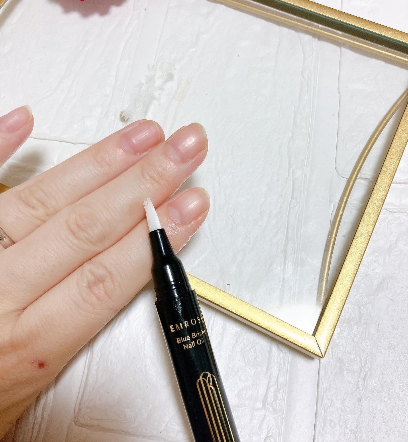 ブルーブライトネイルオイル/EMROSÉ/ネイルオイル・トリートメントを使ったクチコミ(3枚目)