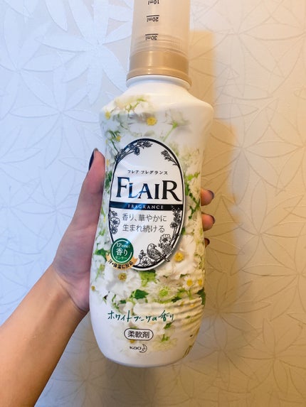 フレア フレグランス ホワイトブーケの香り 本体/ハミングフレア/柔軟剤の画像