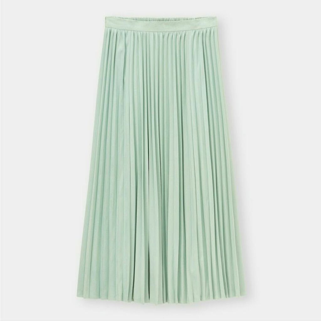 不思議の国のシンデレラ on LIPS 「皆さんこんにちは!シンデレラです(*^^*) 今回はGUでお買..」(4枚目)