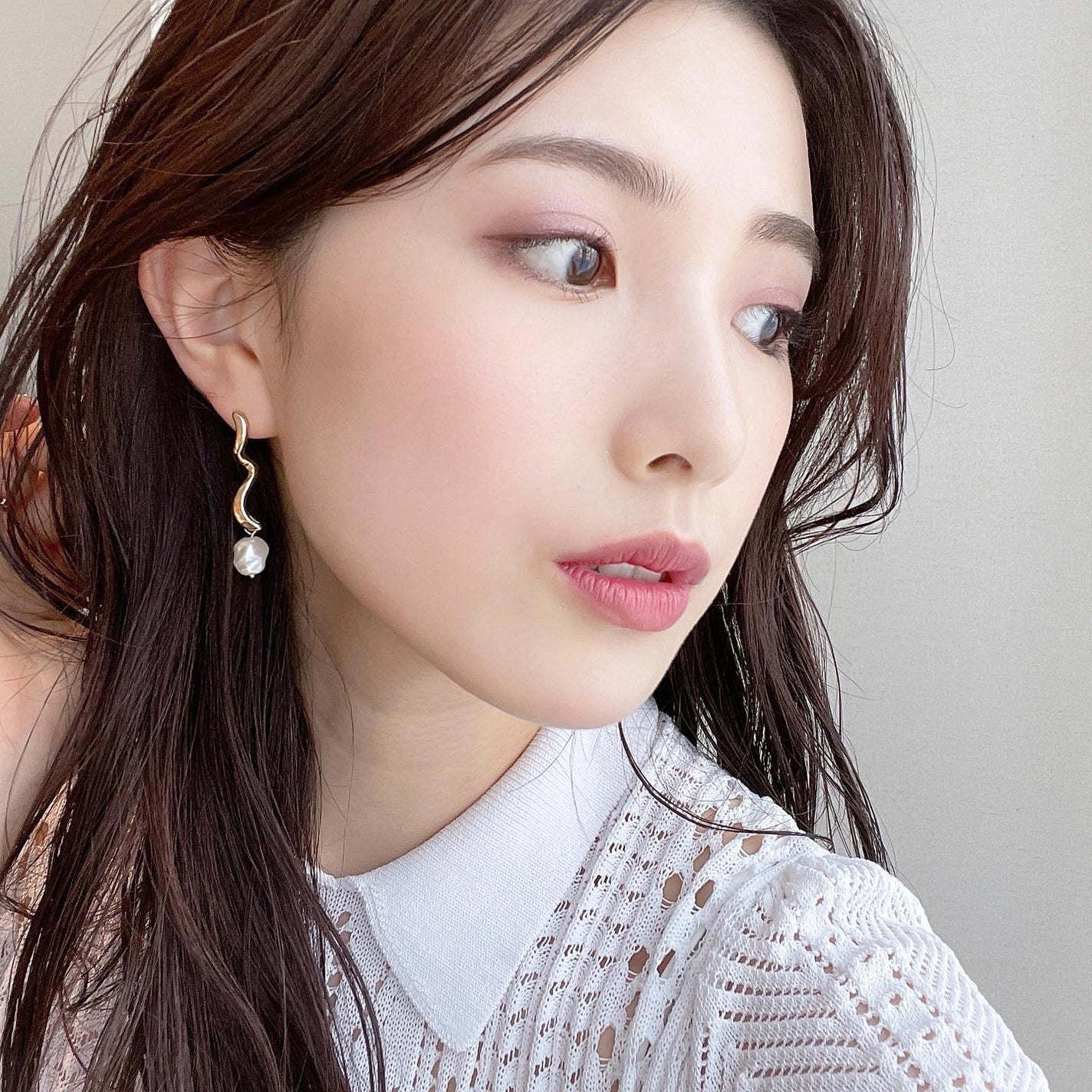 濱田あおい on LIPS 「..新しいコスメたちを使った日☺️✨肌馴染みのよいラベンダーメ..」(2枚目)