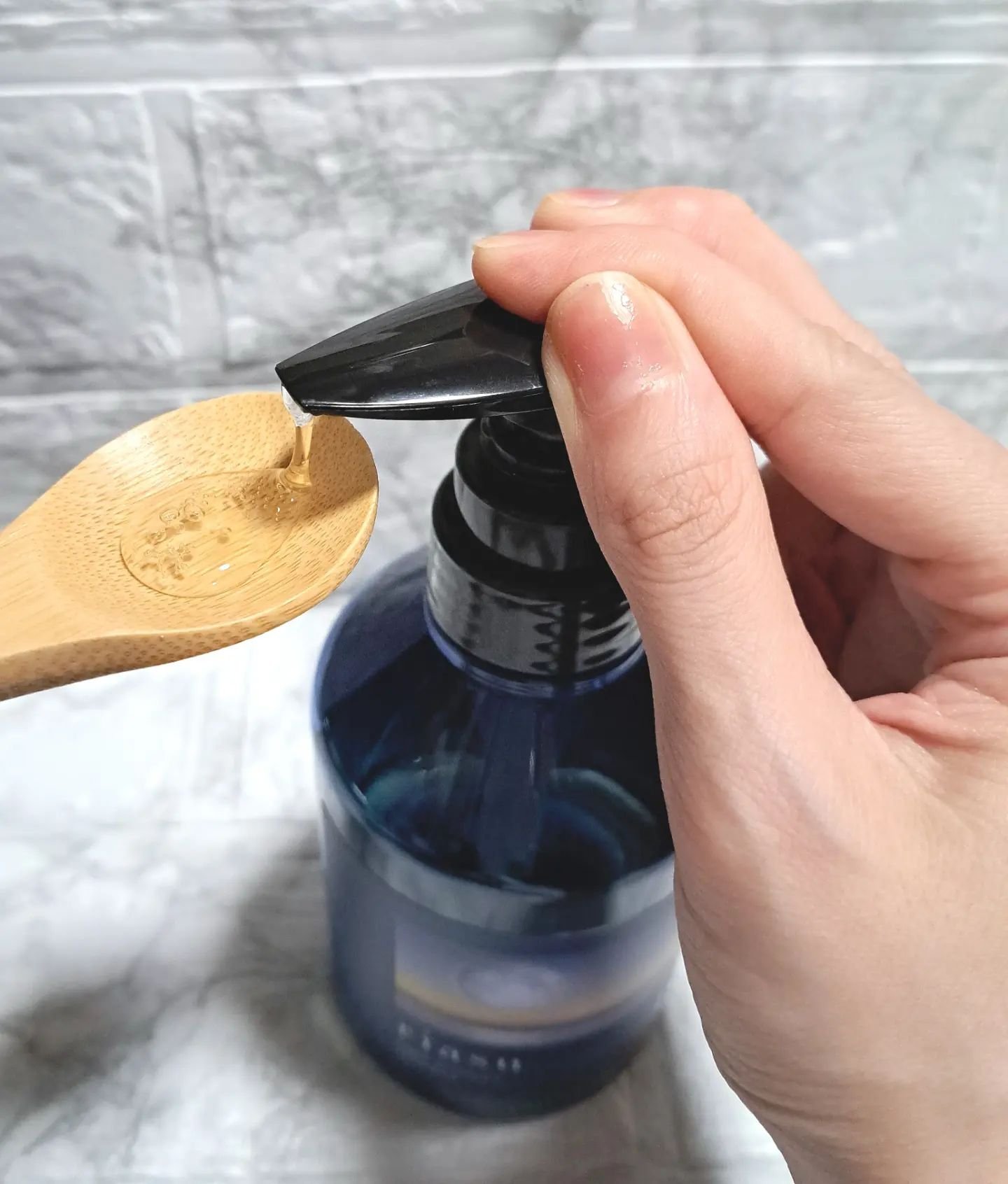 リアス ナイト モイスチャー シャンプー/トリートメント シトラスハーブの⾹り トリートメント 380g/riasu/市販シャンプーを使ったクチコミ（2枚目）