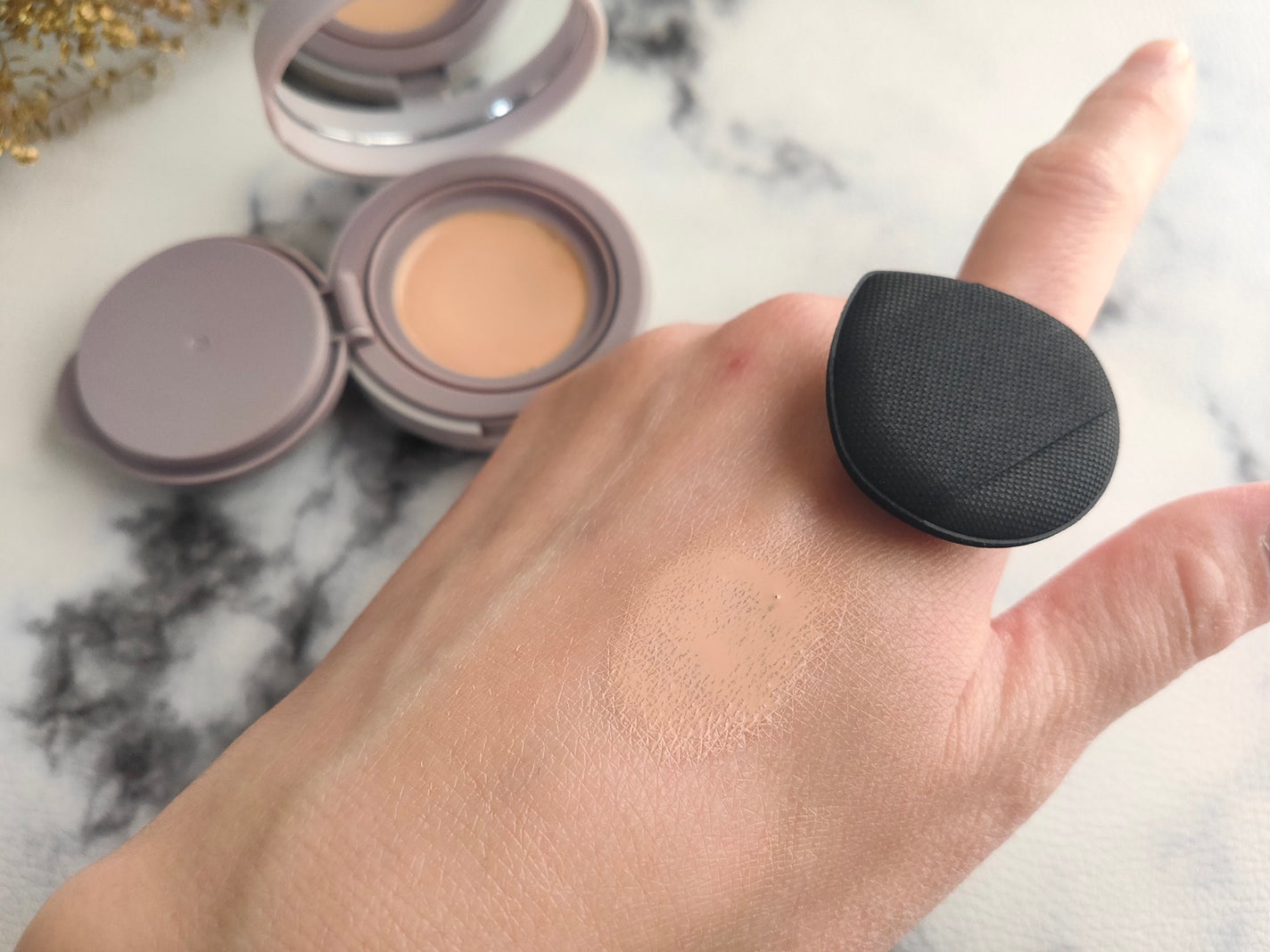 スーン クッションコンシーラー /エリザベス/クッションファンデーションを使ったクチコミ(4枚目)