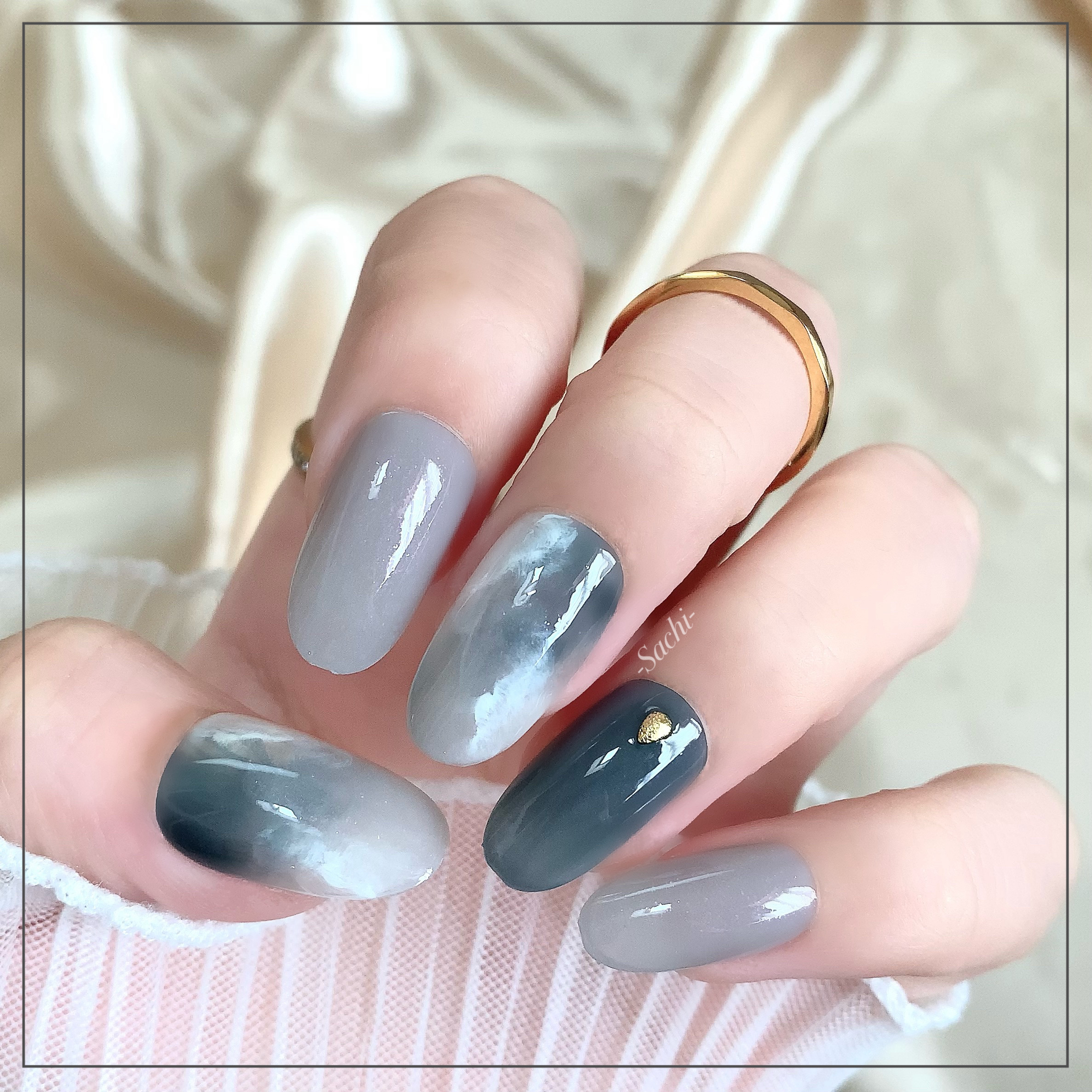 ネイルホリック Flower Layered color BL935 アヤメ/ネイルホリック/マニキュアを使ったクチコミ（2枚目）