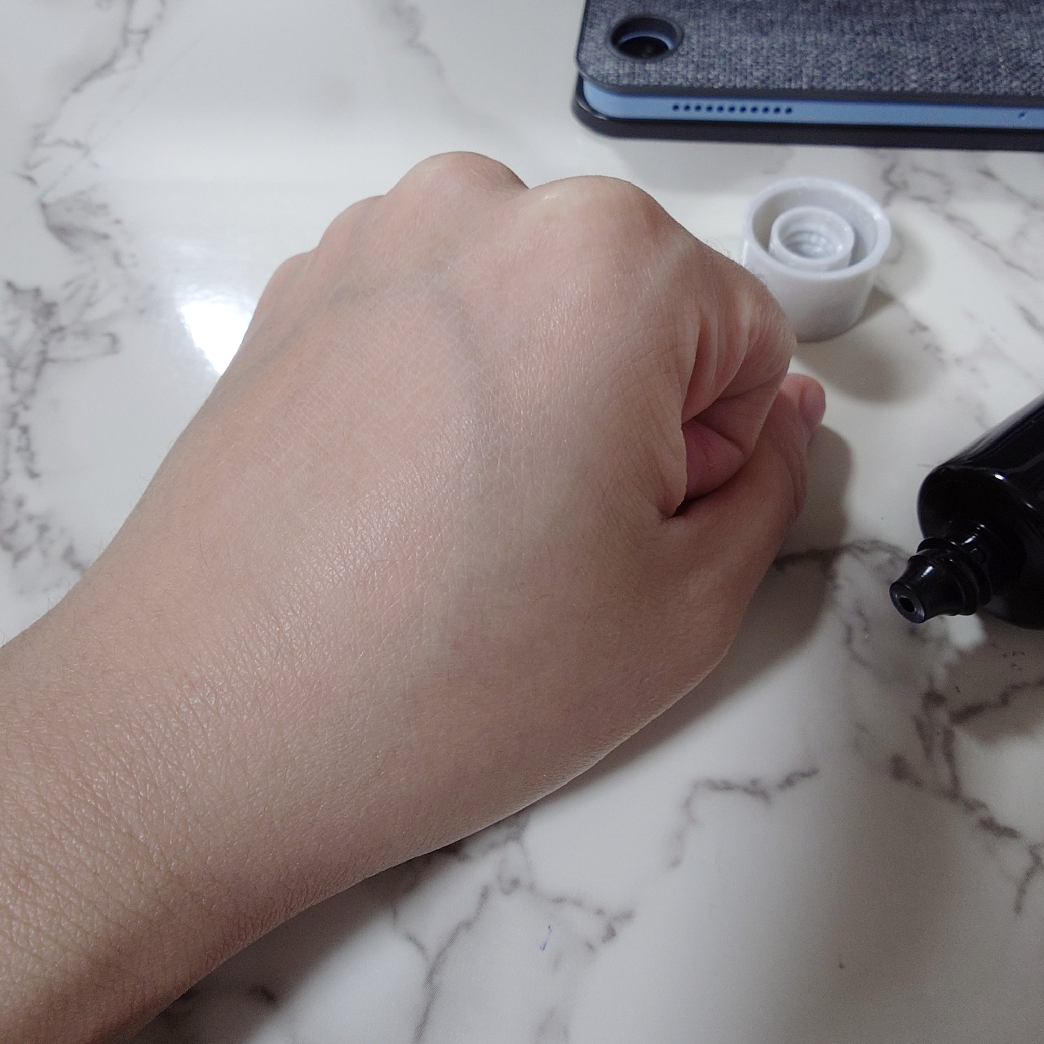 サナ 毛穴パテ職人 クッションブースター下地/毛穴パテ職人/化粧下地を使ったクチコミ（3枚目）