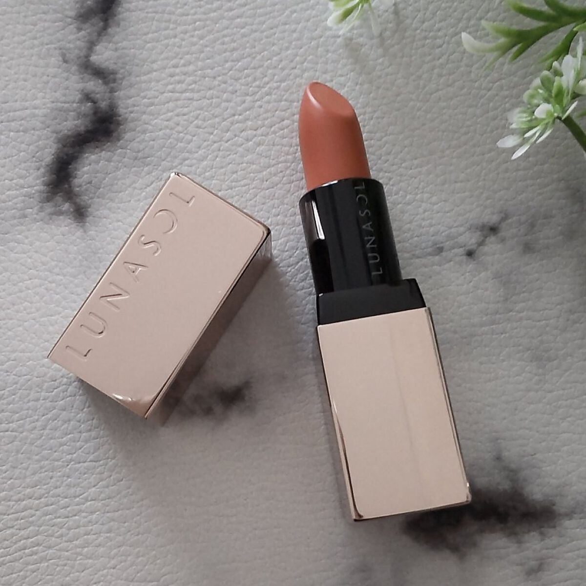 シームレスマットリップス/LUNASOL/口紅を使ったクチコミ(3枚目)