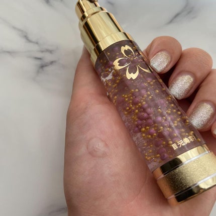 nano ꕁ ంフォロバ on LIPS 「疲れた目元に集中ケア🌸#さくら目元美容液-----------..」(4枚目)