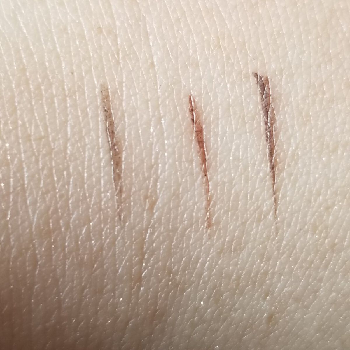 シルキーリキッドアイライナーWP/D-UP/リキッドアイライナーを使ったクチコミ(2枚目)