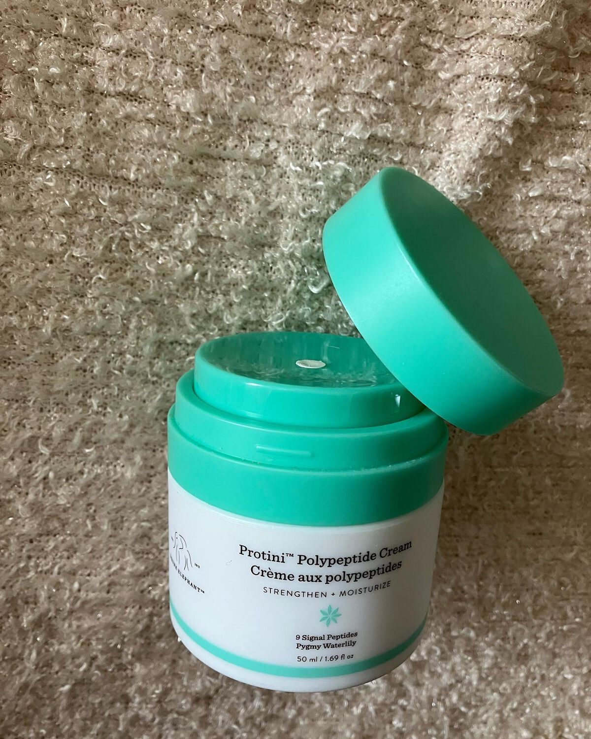 ドランクエレファントのクリーム⸜(๑⃙⃘'ω'๑⃙⃘)⸝
使い切りだよ

プロティニ ポリペプチド クリーム

これは…高いけど
良かった(」ﾟ∀ﾟ)」ﾎｼｲｨｨｨｨｨｨｨｨｨ!!

リピしたいけど…
いまの私には、ムリだ😖⤵

なんと言