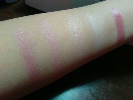 ラスティンググロスリップ/CEZANNE/口紅を使ったクチコミ(3枚目)