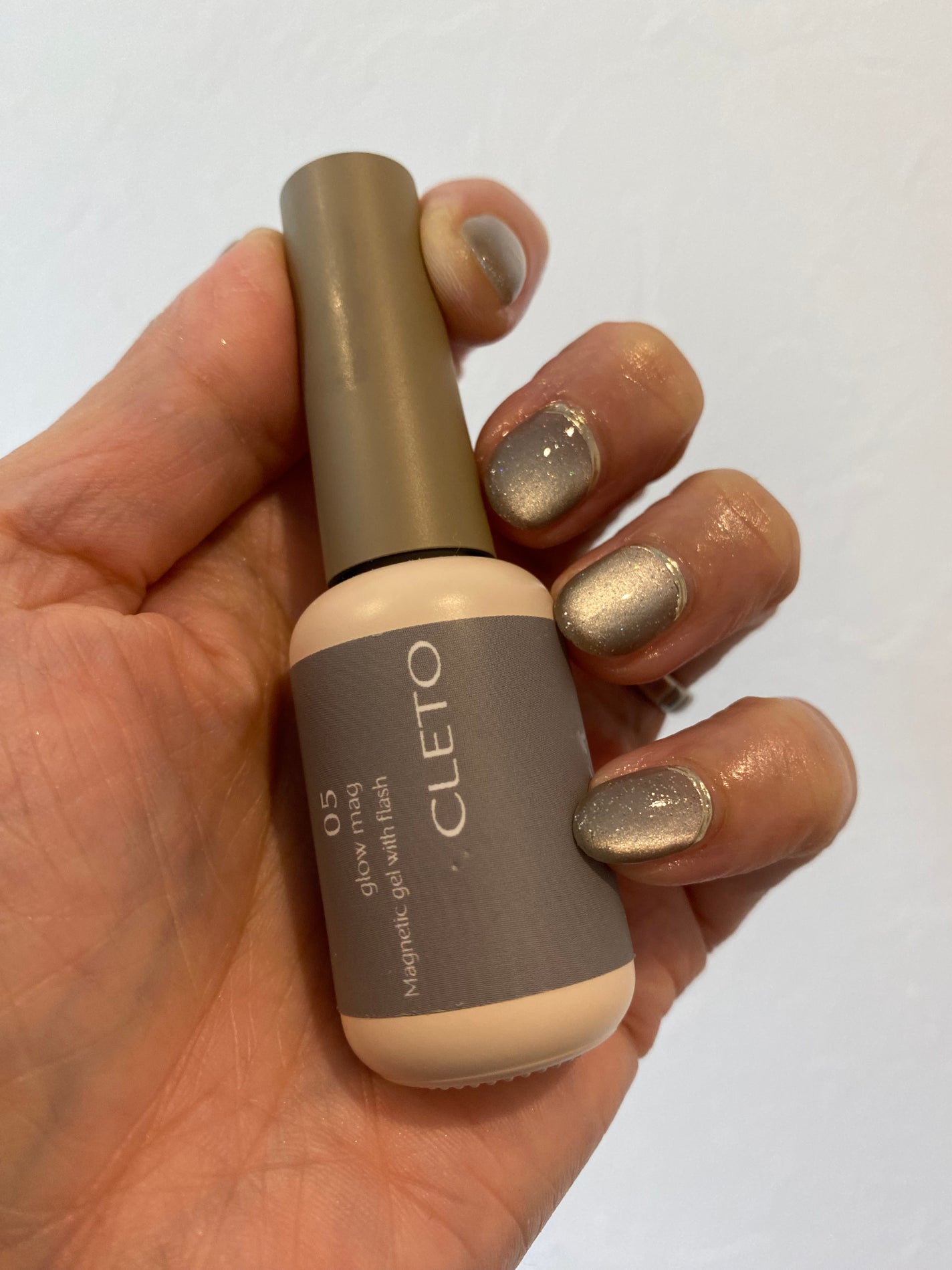 glow mag/CLETO/ジェルネイルを使ったクチコミ(2枚目)