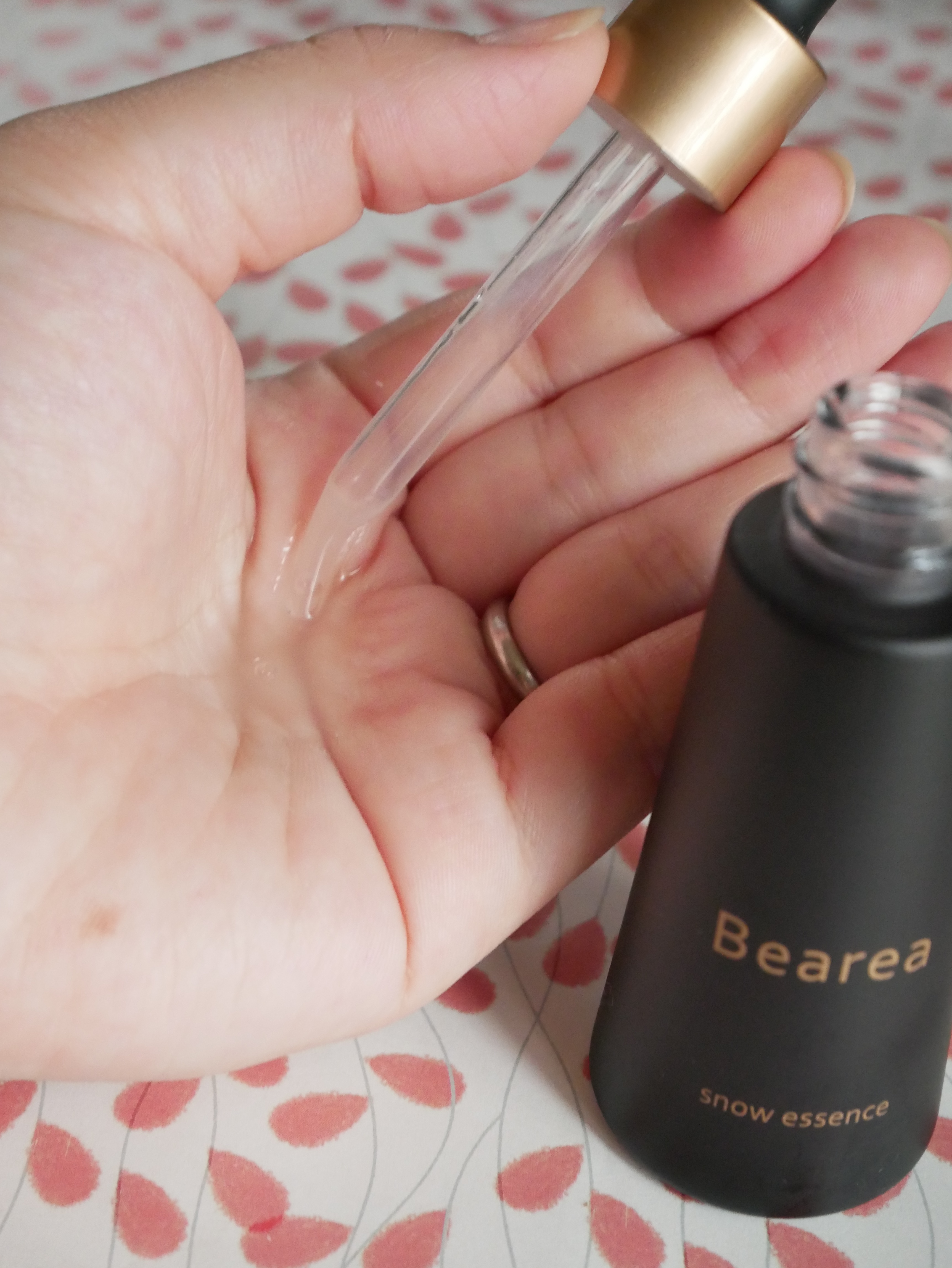 スノーエッセンス/Bearea/美容液を使ったクチコミ（2枚目）