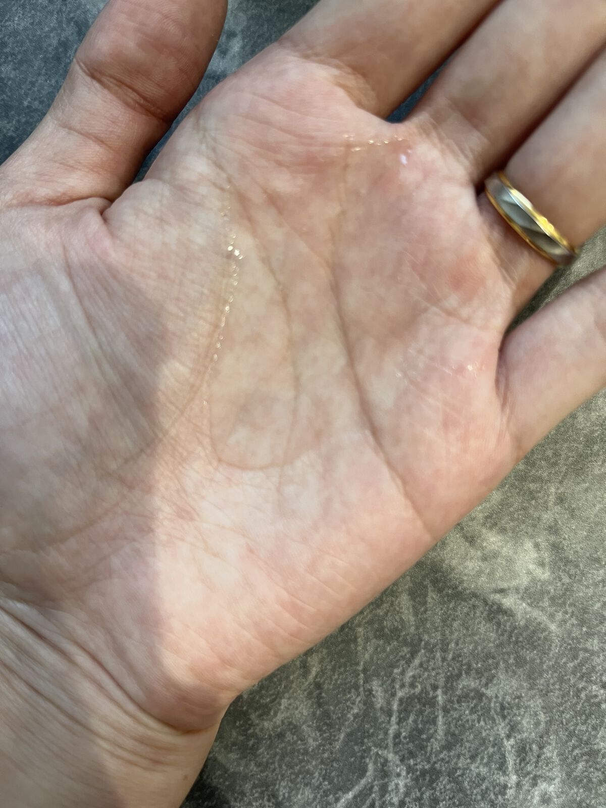 BL ユイル シカエクストリーム/ケラスターゼ/ヘアオイルを使ったクチコミ（2枚目）