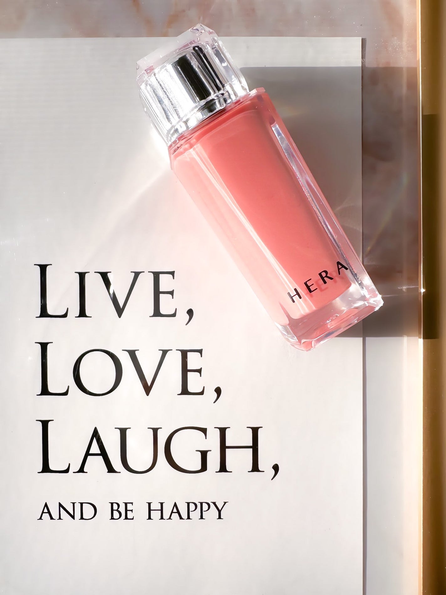 センシュアル フィッティング グロウ ティント/HERA/リップティントを使ったクチコミ(1枚目)