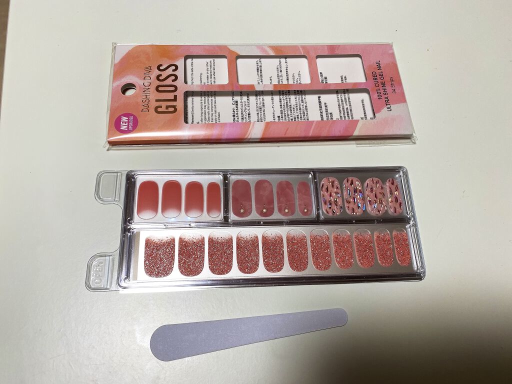 ダッシングディバグロスジェルネイルストリップ/DASHINGDIVA MAGICPRESS/ネイルシールを使ったクチコミ（3枚目）